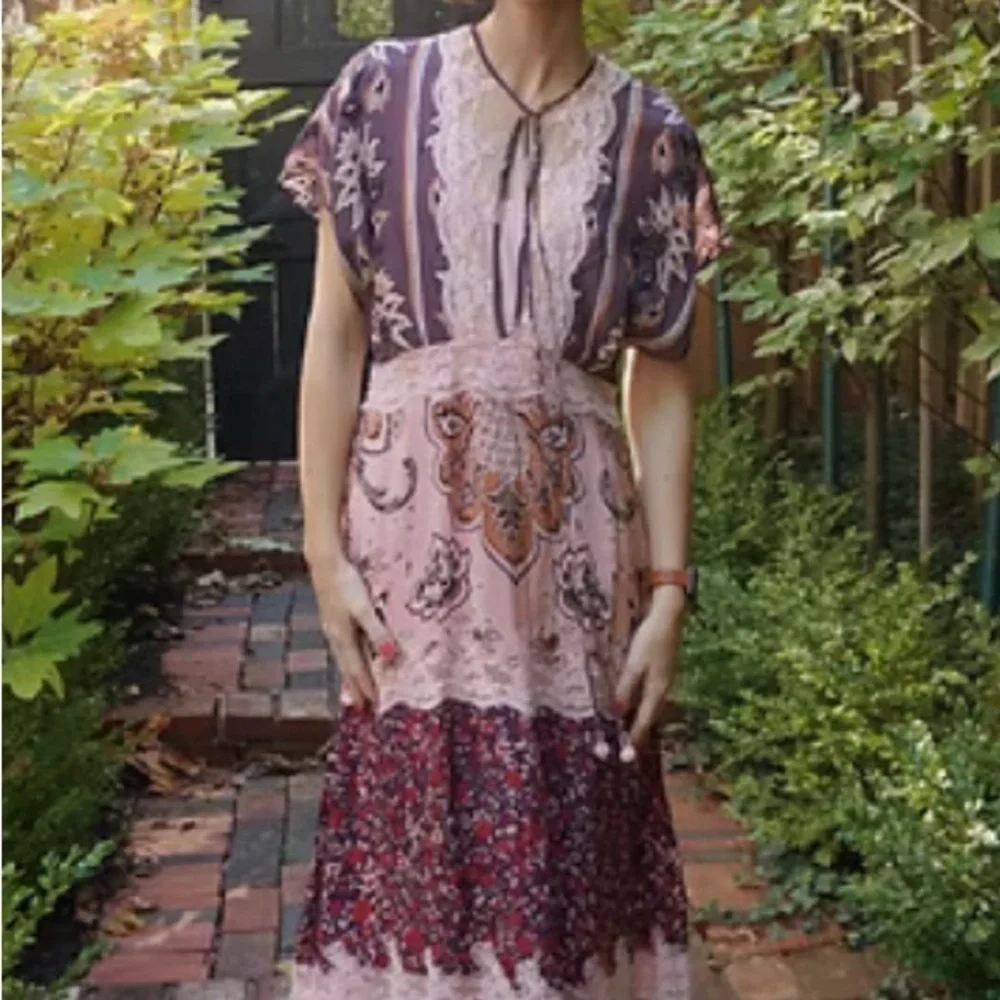 Farm Rio Glam Tapestry Laces Short-Sleeve Maxi Dress - Picture 10 of 16